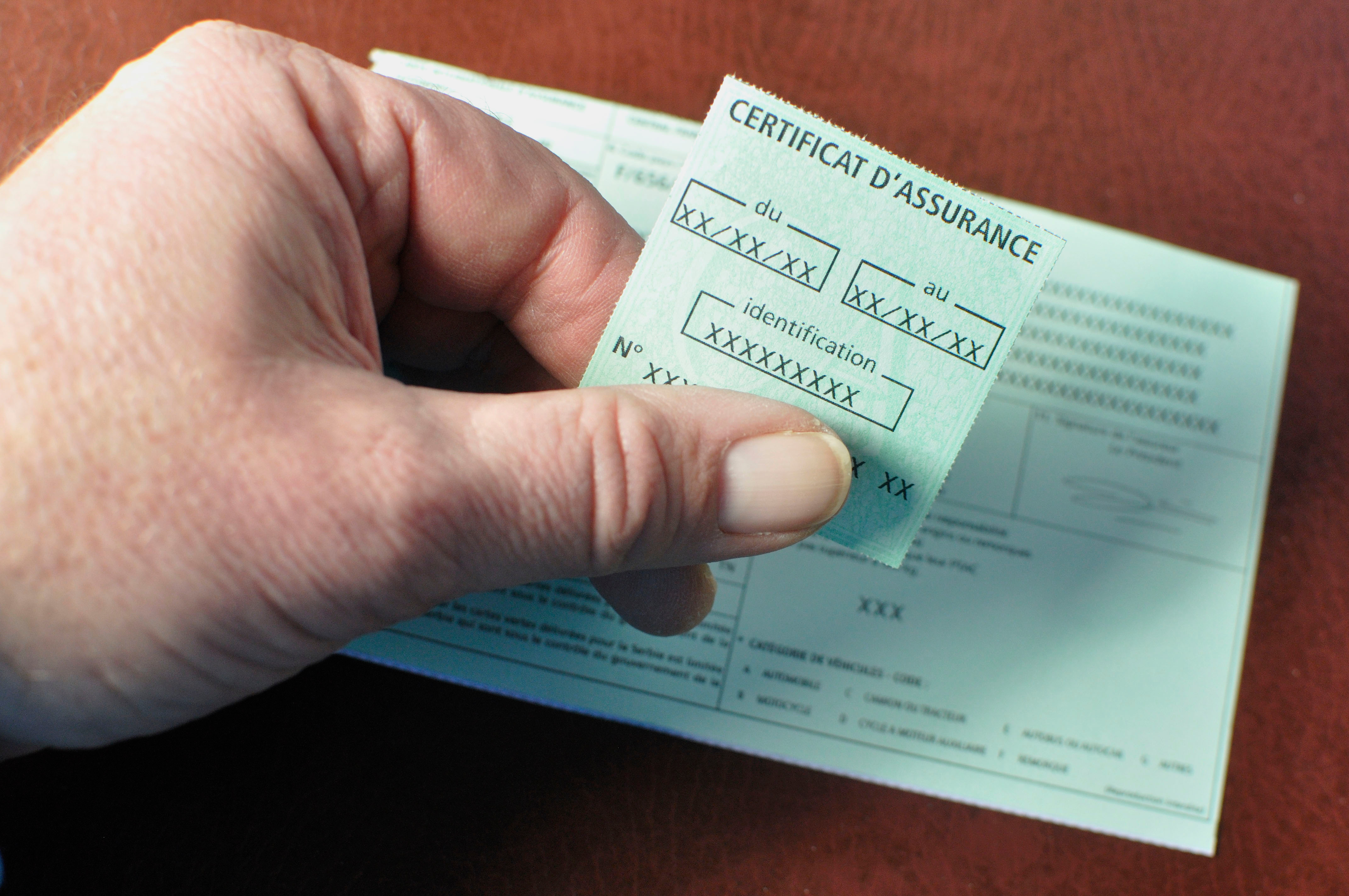Assurances auto : Suppression de la carte verte en 2023